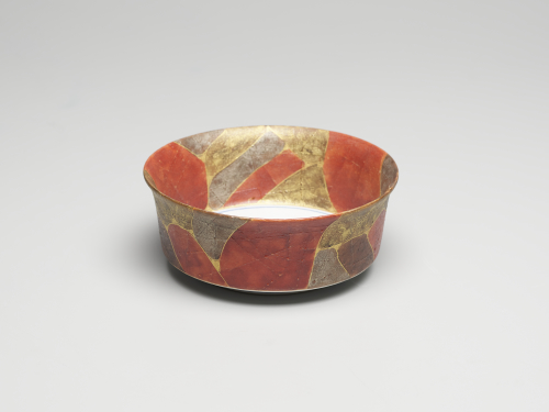 Yoshita%20Yuki%26%23333%3B%2C%20%3Cb%3E%3Ci%3E%20Bowl%20for%20Sweets%3C%2Fi%3E%3C%2Fb%3E%2C%201992%2F1994%2C%20porcelain%20with%20underglaze%20blue%20and%20overglaze%20enamel%20painting%2C%20Gift%20of%20Dr.%20and%20Mrs.%20David%20Kornhauser%2C%20%26%23169%3B%20Yoshita%20Yuki%26%23333%3B%2C%201995.8